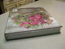 Sealed Martha Stewart's "Entertaining" Coffee Table Book (A $75 Retail Value) in Kingwood, Texas